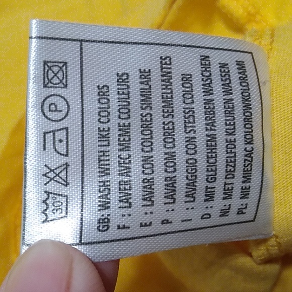 SALE! NWOT Moschino 3D Furry Bear Yellow Tee Sz.M 💛 (X-67 CRATE) - Picture 7 of 9